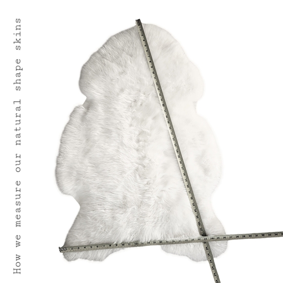 Enormous Icelandic Sheepskin Hides – Limited Availability - Picture 7 of 13